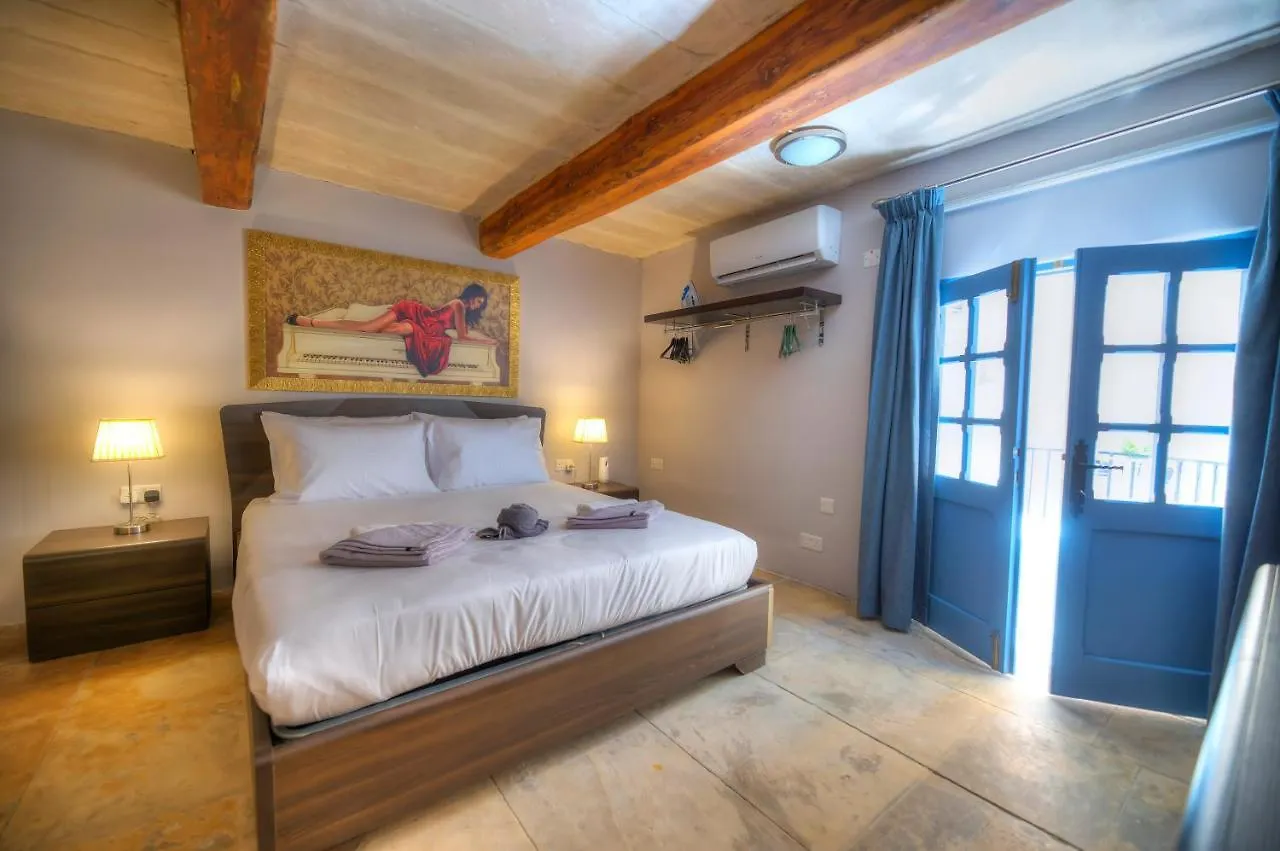 Romantic And Historical Maisonette In The Center Of Valletta Mbal1-1 0*,